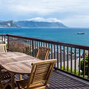 https://boulders-beach-house.hotels-capetown.com